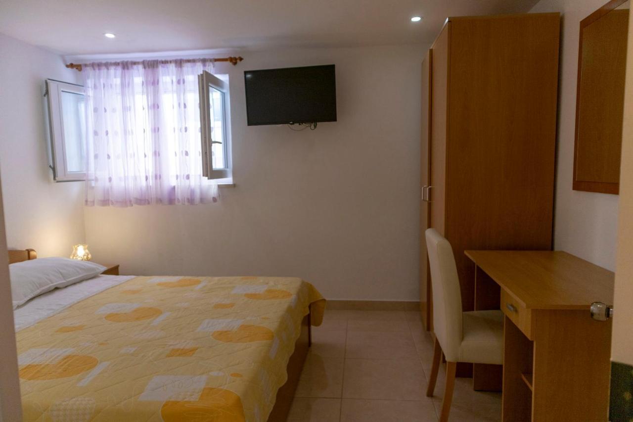 Apartments Ante Makarska Exterior foto